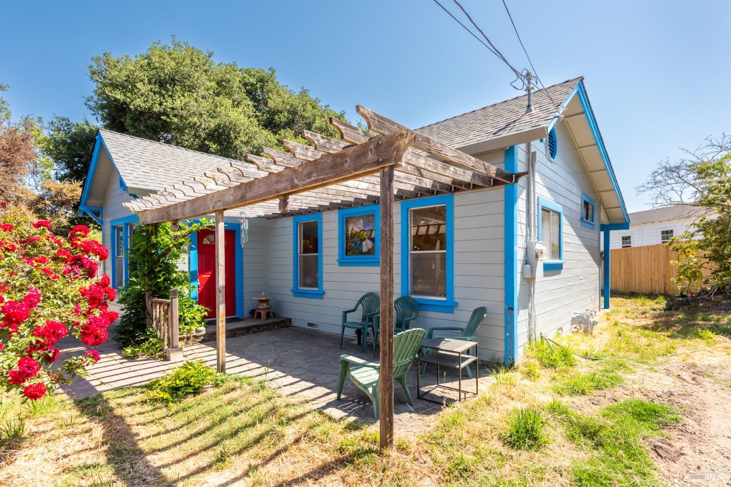 a view of house with a outdoor space