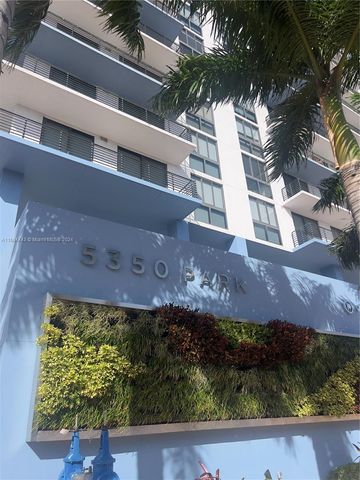 $790,000 | 5350 Northwest 84th Avenue, Unit 1001 | Doral