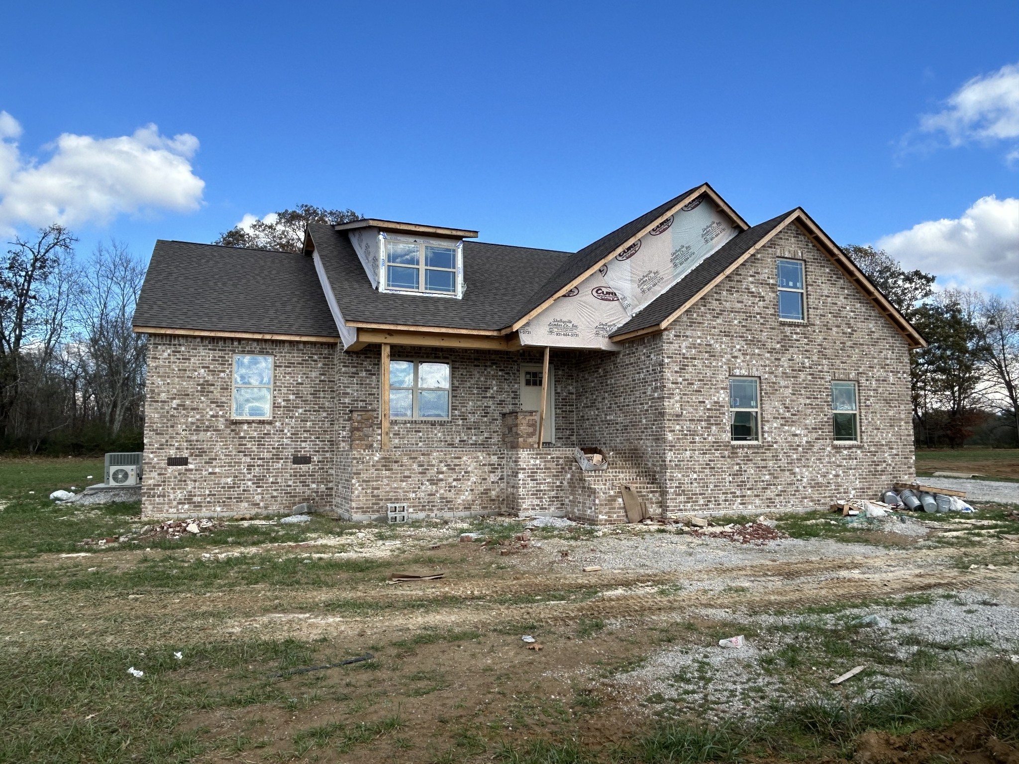 a front view of house with yard