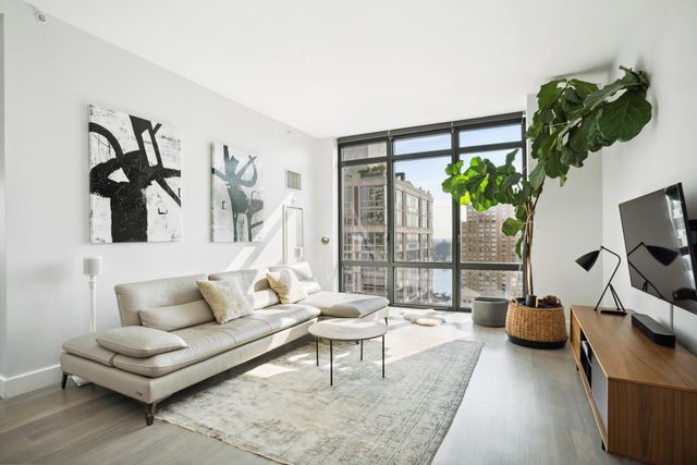 $7,850 | 333 East 91st Street, Unit 28B | Upper East Side