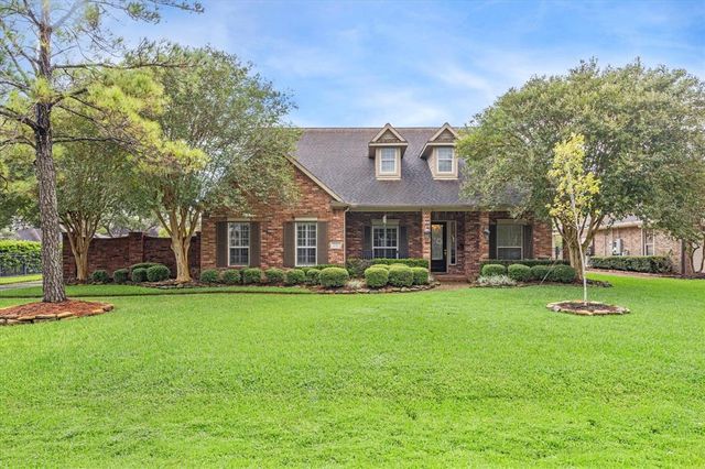 $750,000 | 1610 Pine Crest Drive | Pine Hollow Estates