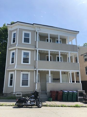 $2,800 | 7 Crawford Street, Unit 2 | Pawtucketville