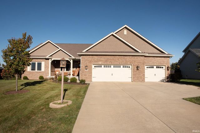 $575,000 | 5142 Greenview Court | Tippecanoe Township - Tippecanoe County