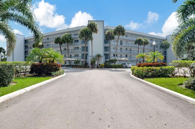 $315,000 | 6400 Northwest 2nd Avenue, Unit 420 | Boca Teeca