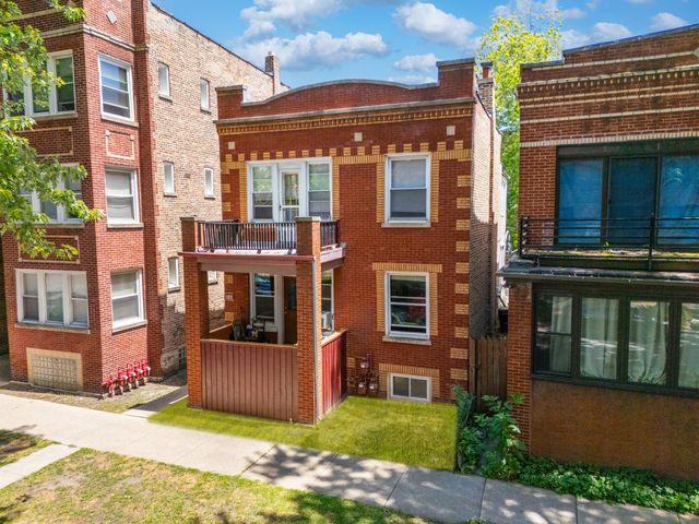 $509,900 | 7227 North Damen Avenue | East Rogers Park