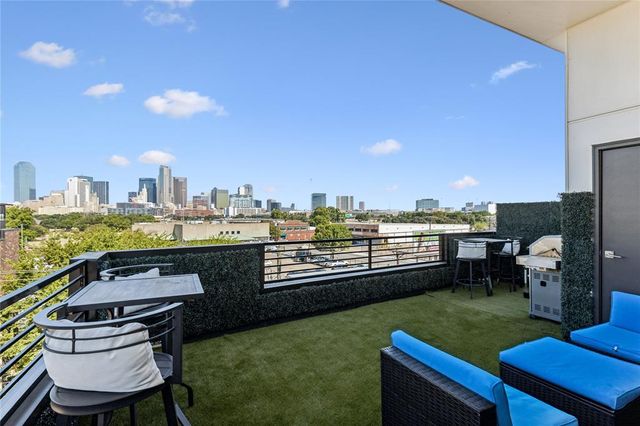 $539,000 | 1901 South Harwood Street, Unit 301 | The Cedars