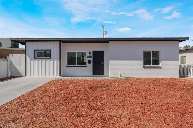 $325,000 | 513 North Minnesota Street | Las Vegas Square