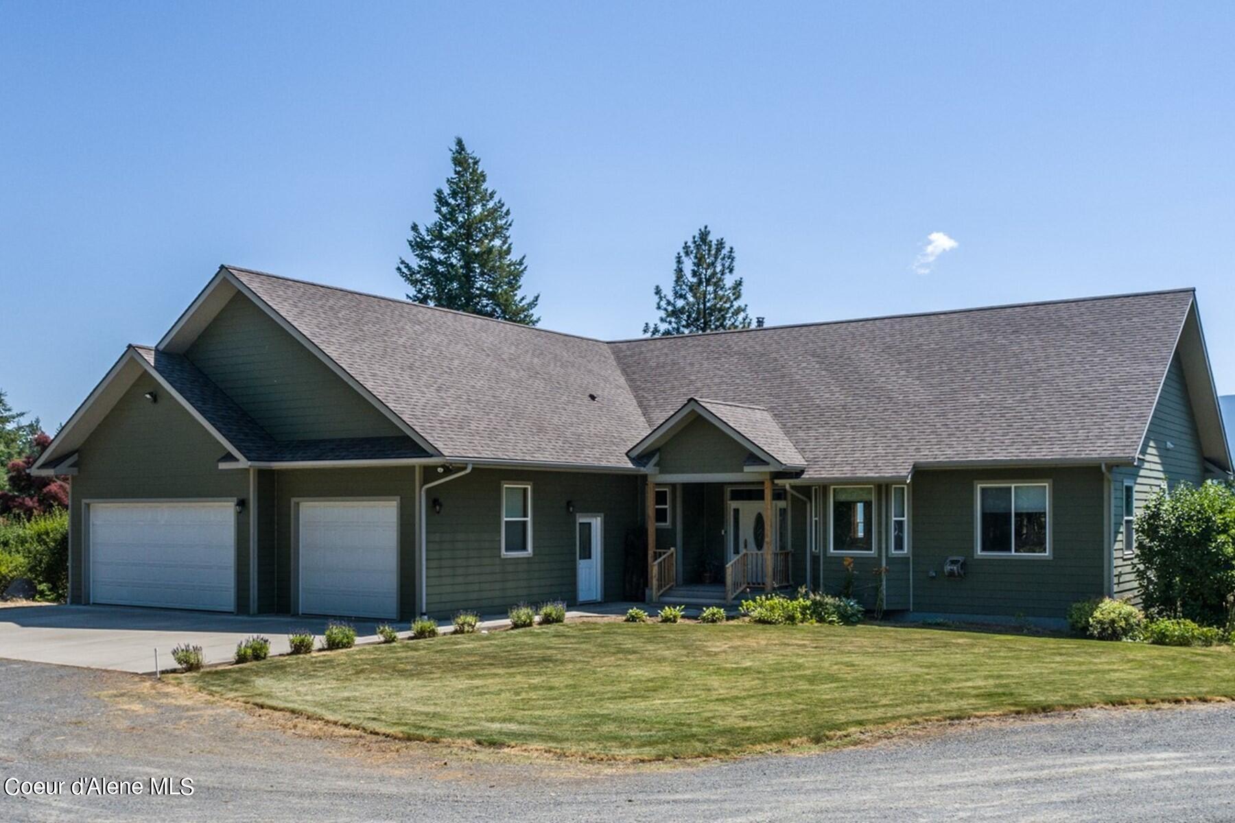 Private home on 932 acres