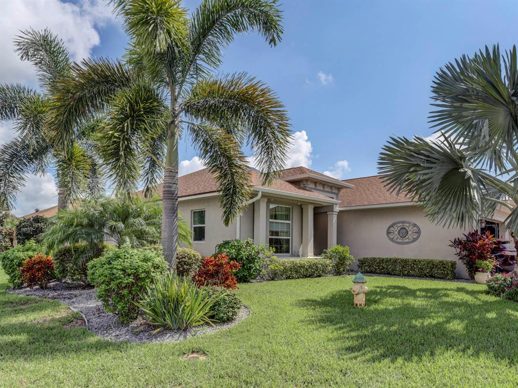 a front view of house with yard and outdoor space