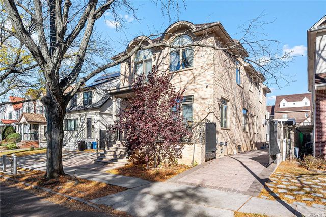 $2,678,777 | 63-35 Carlton Street | Rego Park