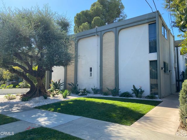 $2,475 | 465 South Hudson Avenue, Unit 8 | Southeast Pasadena