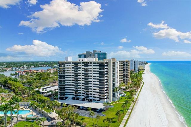 $1,248,000 | 4005 Gulf Shore Boulevard North, Unit 1004 | Park Shore