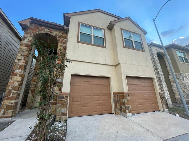 $325,000 | 12611 Ashford Shore Drive | Alief