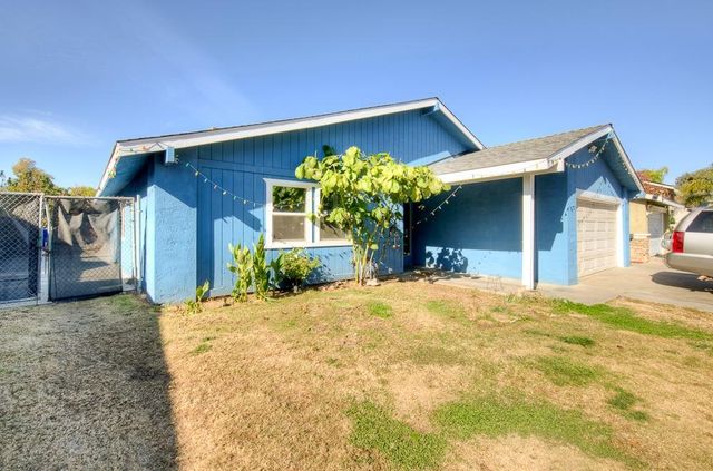 $374,900 | 2240 South Laureen Avenue | Sunnyside