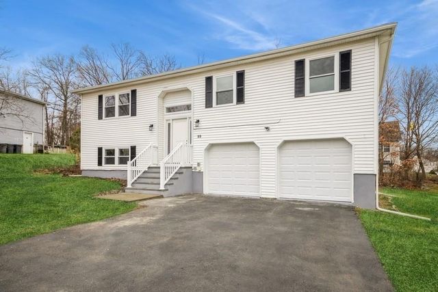 $459,900 | 22 Beers Drive | Middletown