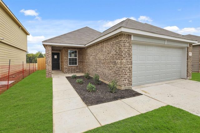 $304,500 | 102 Rosings Place | South Fort Worth-Everman-Forest Hill