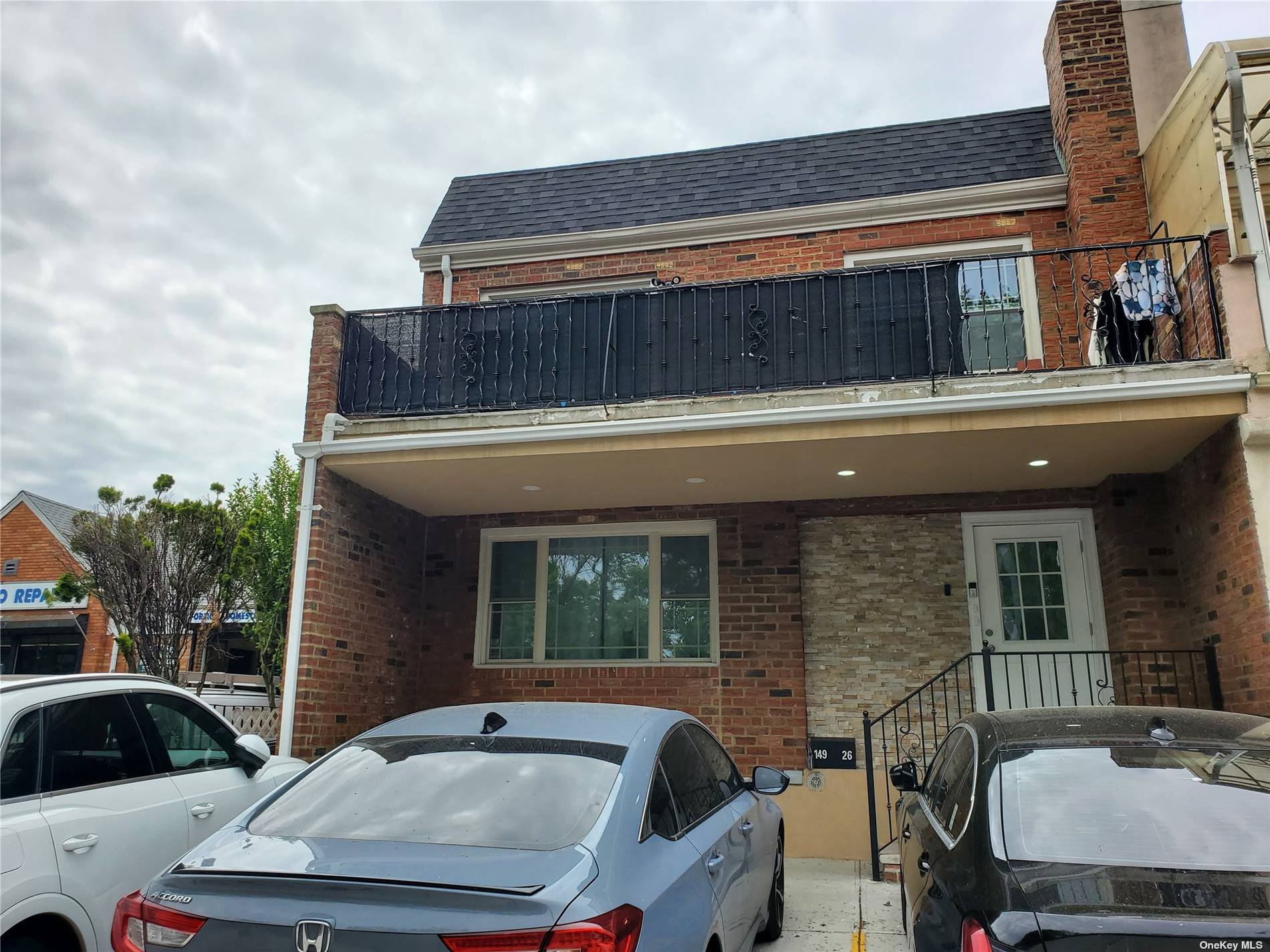 front view of house with a outdoor space