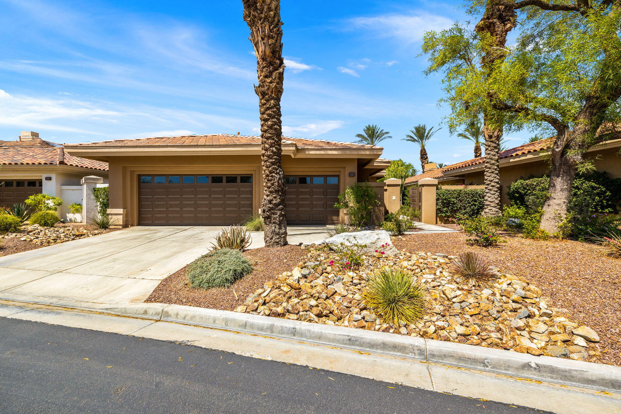 171 Desert Holly Drive, Palm Desert, CA 92211