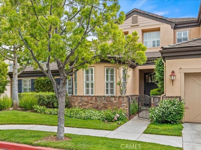 $849,900 | 24932 Avignon Drive | Valencia