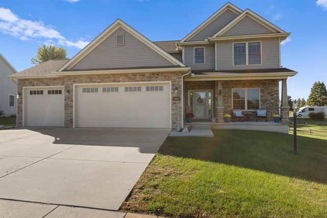 $489,000 | 1901 Slade Lane | Mahomet