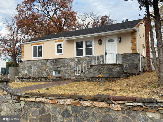 $479,000 | 6016 Quintana Street | East Riverdale