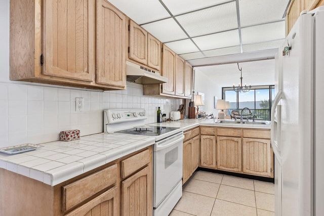 $425,000 | 13 Royal Palm Way, Unit 602 | Southeast Boca Raton