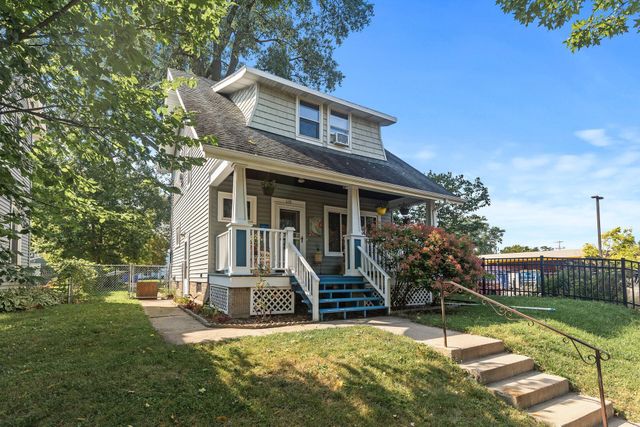 $300,000 | 638 Marshall Avenue | Summit-University