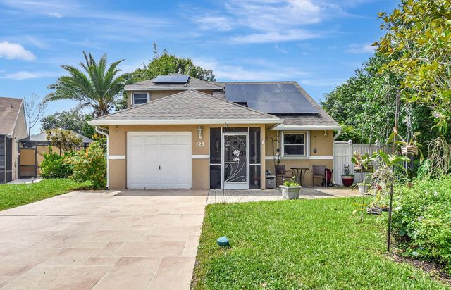 $468,000 | 123 Buttonwood Circle | Boynton Beach