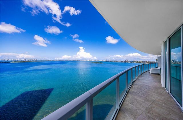 $798,000 | 665 Northeast 25th Street, Unit 1504 | Onyx on the Bay