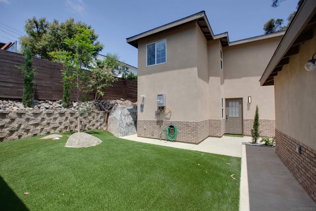 $3,100 | 315 South Grape Street | Central Escondido