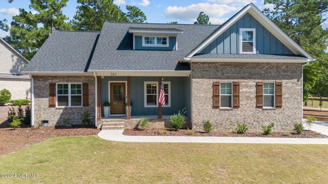 $589,900 | 101 Smathers Drive | Seven Lakes