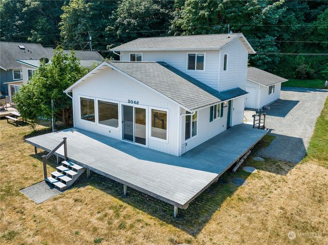 $1,299,999 | 3043 Shoreline Drive | Camano