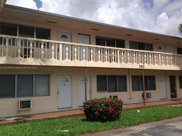 $1,400 | 280 Southwest 11th Avenue, Unit 14 | Southwest Lakes