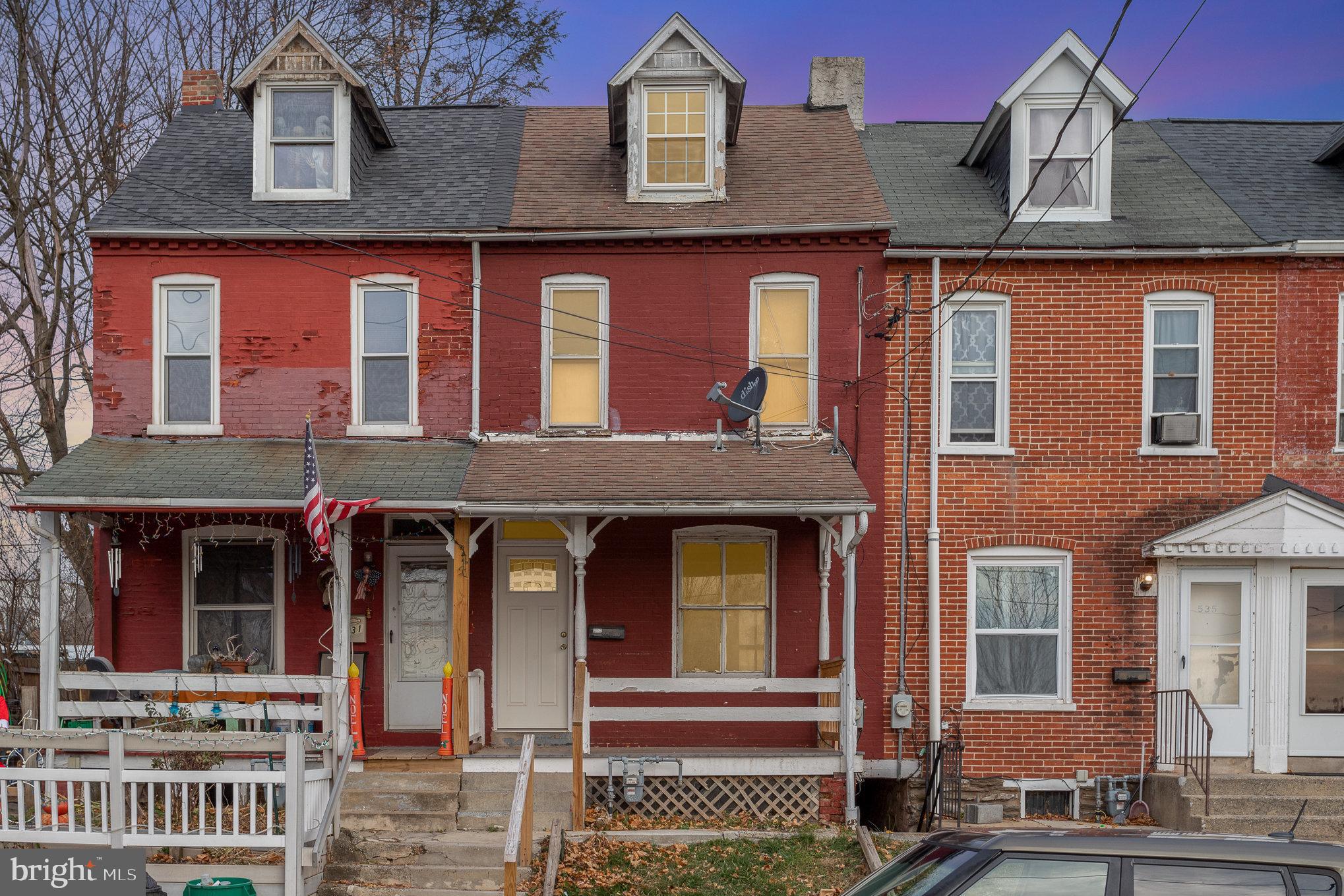 front view of an houses