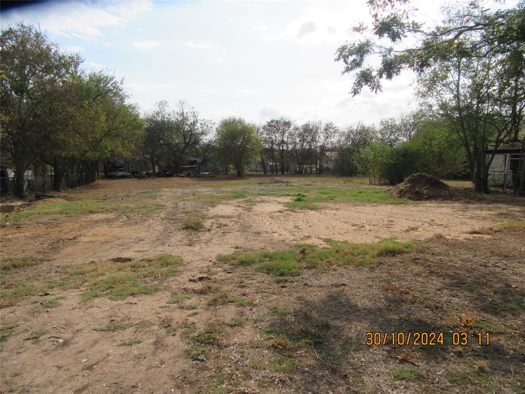 a view of outdoor space with green space