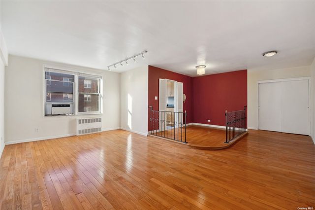 $2,250 | 65-65 Wetherole Street, Unit 5O | Rego Park