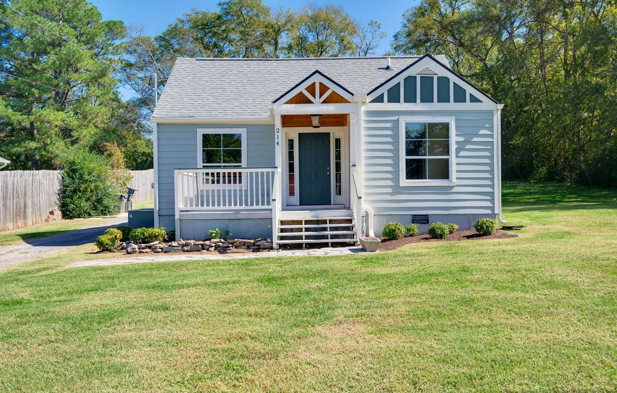 Absolutely ADORABLE Cottage fillled with Charm! Welcome to 214 Anthony Ave.!