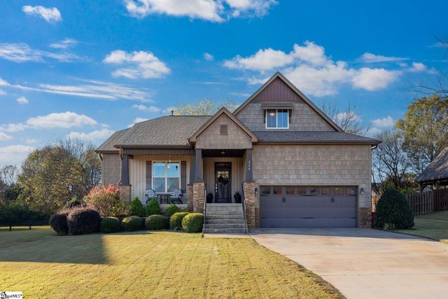 $458,980 | 220 Harvest Wood Lane