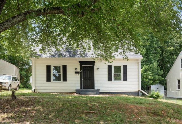 $159,900 | 223 Rocklawn Avenue | Danville