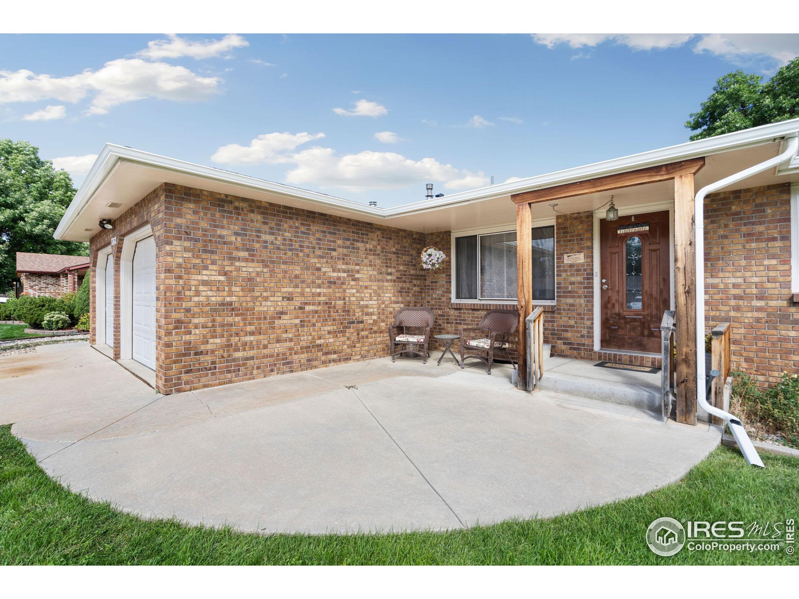 a view of a house with patio