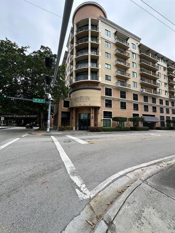 $3,700 | 3590 Coral Way, Unit 502 | Keystone Villas