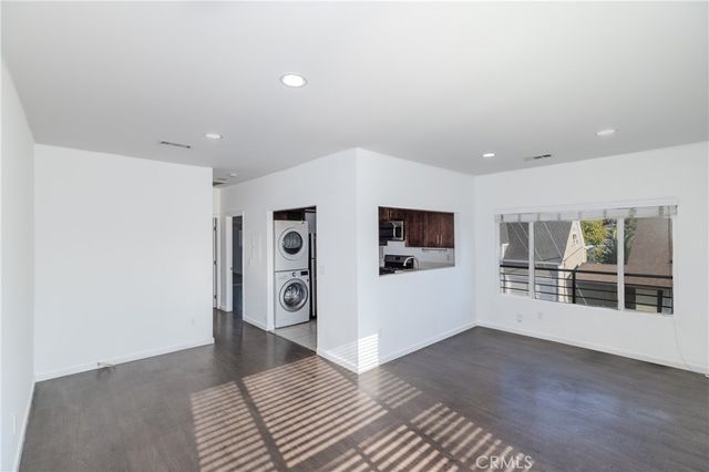 $3,250 | 1341 Laveta Terrace | Echo Park