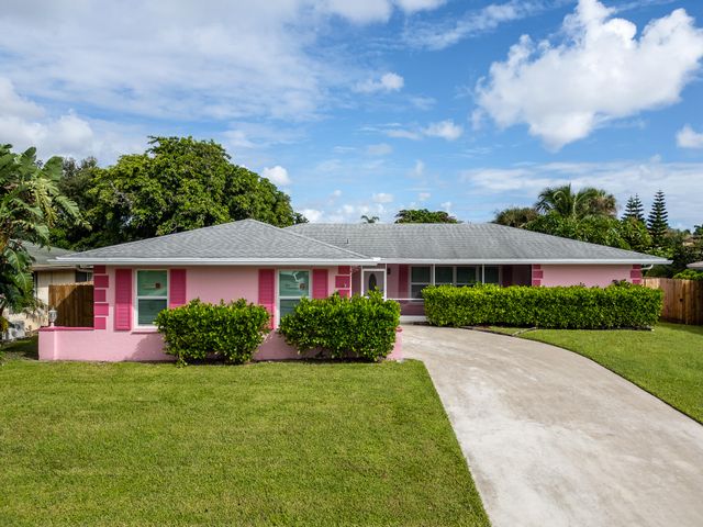 $599,000 | 2518 Canterbury Drive North | Riviera Beach