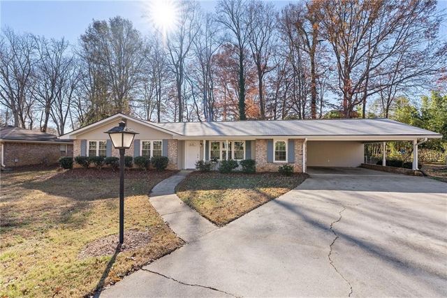 $559,899 | 11160 Crosshaven Drive | Roswell