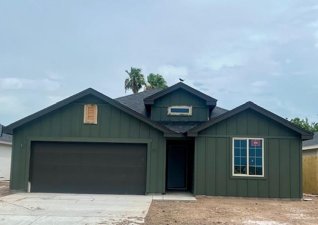 View of front facade with a garage