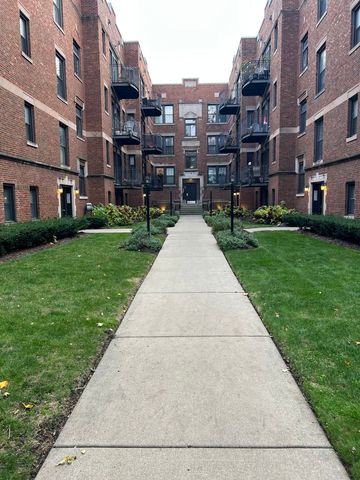 $229,900 | 1617 West Fargo Avenue, Unit B | East Rogers Park