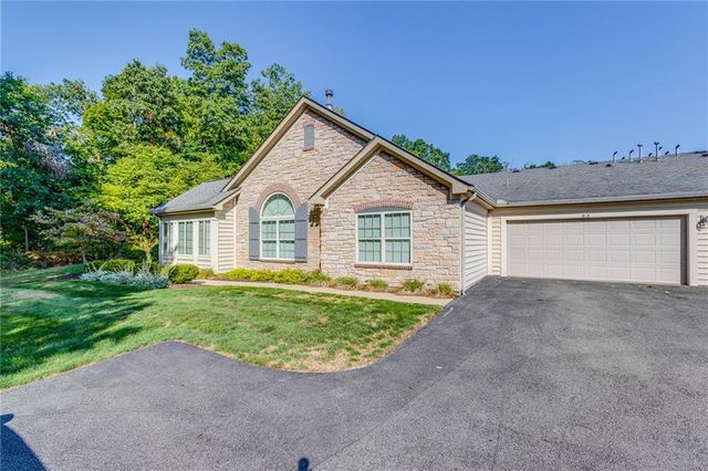 $399,900 | 505 Fair Meadow Drive | Chartiers Township - Washington County