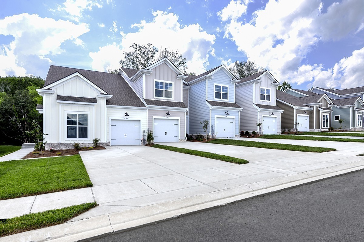 a house view with a outdoor space