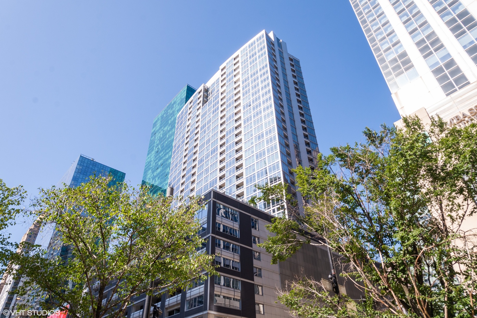 a view of a large multi story building