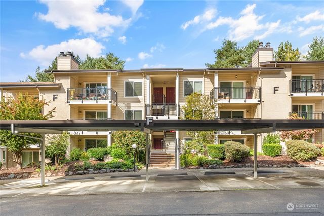 $545,000 | 13626 Northeast 7th Street, Unit F10 | Crossroads